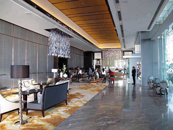 The_Ritz-Carlton_Hong_Kong_Level_9_Lobby