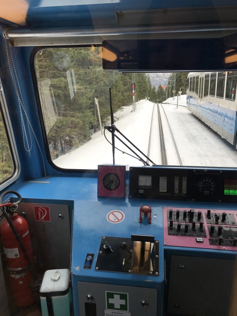 德國最高峰｜楚格峰Zugspitze｜齒軌列車｜風景.jpg