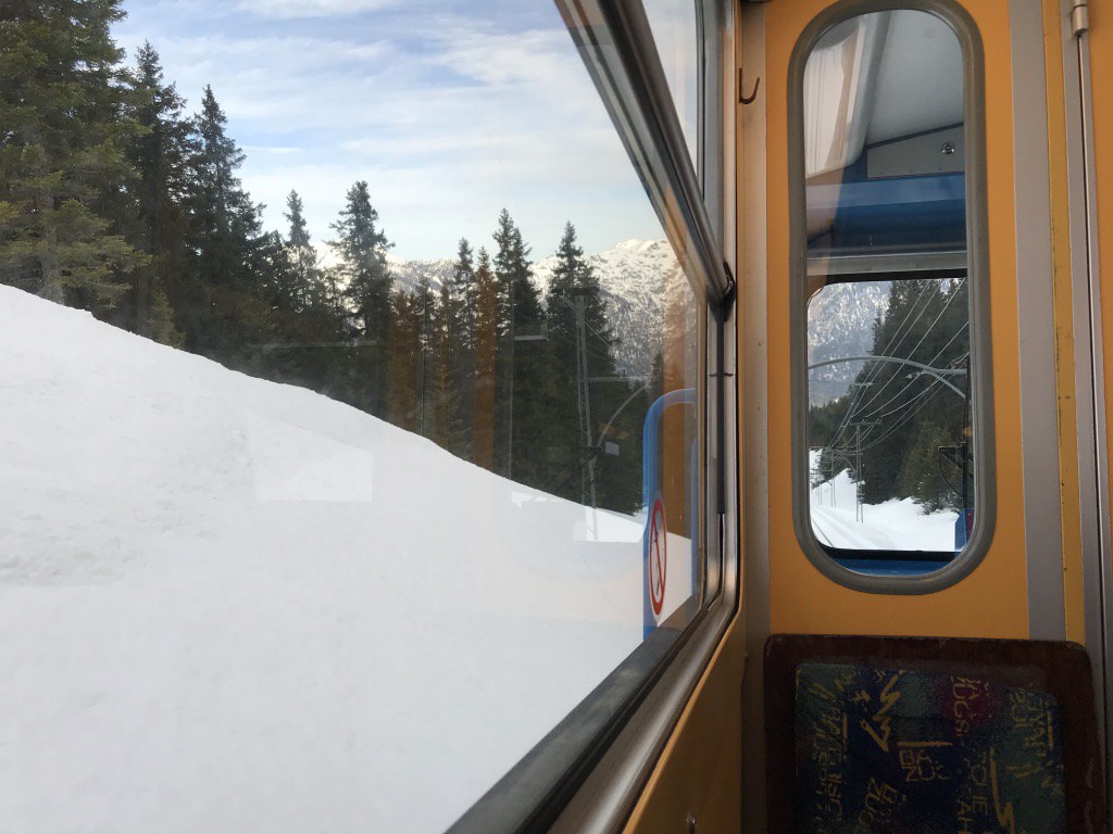 德國最高峰｜楚格峰Zugspitze｜齒軌列車｜雪景.jpg