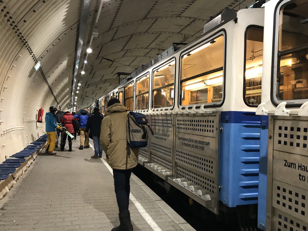 德國最高峰｜楚格峰Zugspitze｜齒軌列車｜冰川平台｜交通.jpg