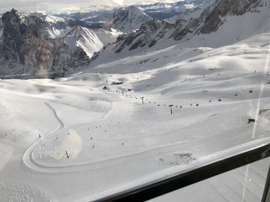 德國第一高峰｜楚格峰Zugspitze｜120人大纜車.jpg