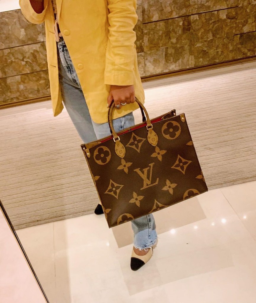 #louisvuittononthego _ Louis Vuitton _ Baskets Louis Vuitton _ Sneakers Louis Vuitton _ Sac Louis Vuitton _ Sacoche Louis Vuitton _ Sac onthego Louis Vuitton _ (1).jpeg