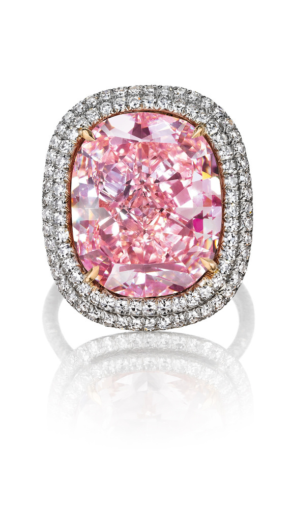 the_largest_cushion-shaped_fancy_vivid_pink_diamond.jpg