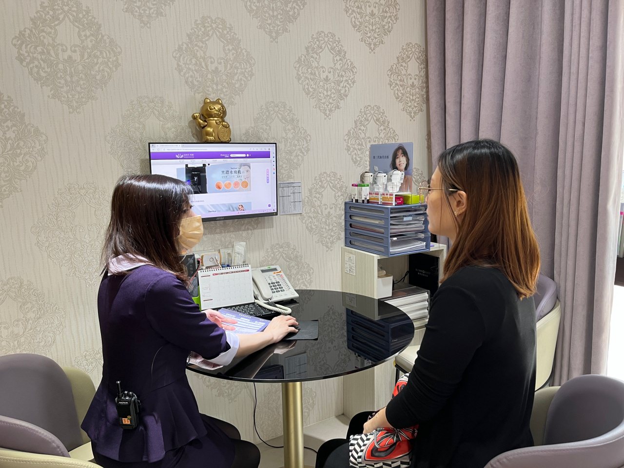 【油痘粉刺肌必看】佳思優整形醫美診所『黑鑽水飛梭』初體驗，粉刺大掃除，肌膚亮出新高度～