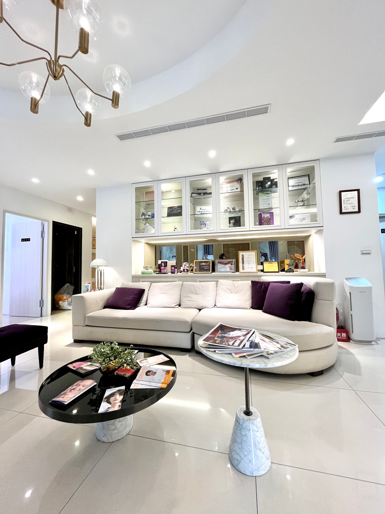 【油痘粉刺肌必看】佳思優整形醫美診所『黑鑽水飛梭』初體驗，粉刺大掃除，肌膚亮出新高度～