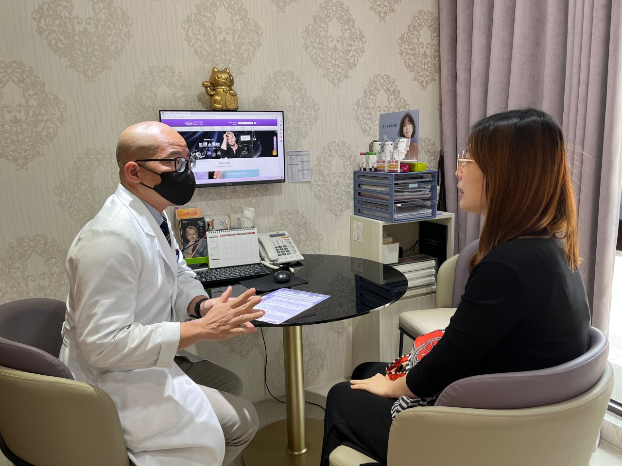 【油痘粉刺肌必看】佳思優整形醫美診所『黑鑽水飛梭』初體驗，粉刺大掃除，肌膚亮出新高度～