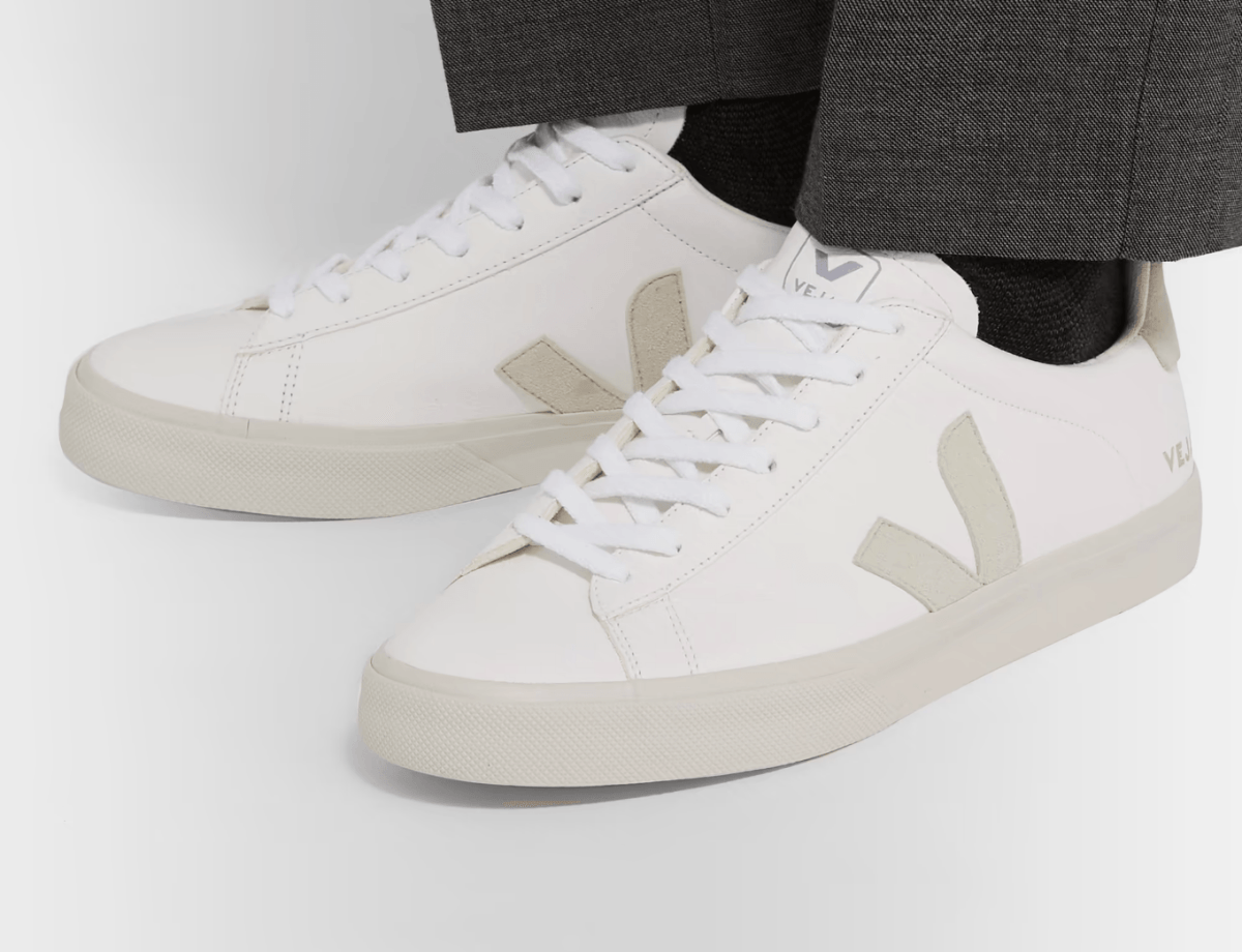 VEJA Campo Suede Trimmed Leather Sneakers（白底裸色V）