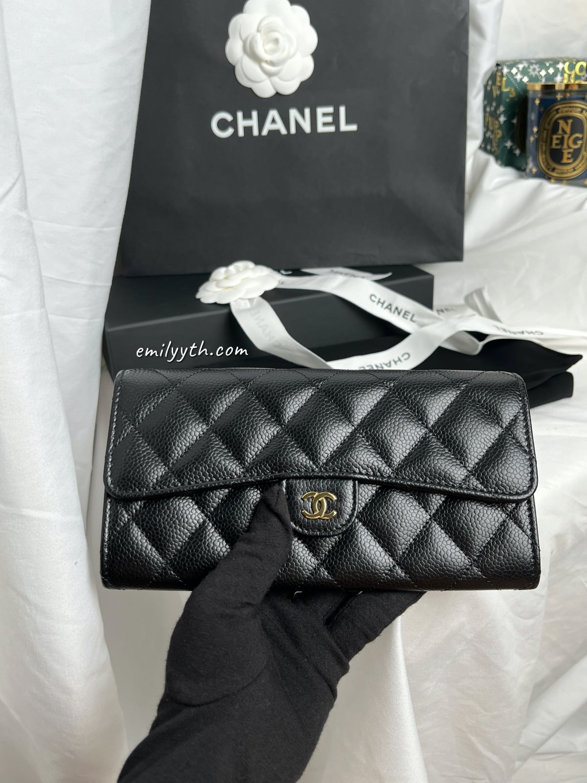 香奈兒開箱!2022 CHANEL 經典口蓋長夾台灣售價?日本買價差多少?愈來愈難買的小皮件,早買早享受,晚買也不會有折扣。 - 第3張圖 香奈兒開箱!2022 CHANEL 經典口蓋長夾台灣售價?日本買價差多少?愈來愈難買的小皮件,早買早享受,晚買也不會有折扣。