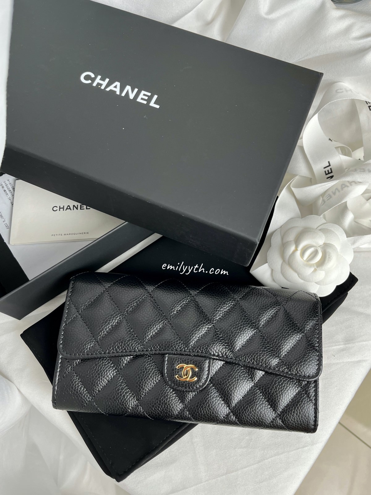 香奈兒開箱!2022 CHANEL 經典口蓋長夾台灣售價?日本買價差多少?愈來愈難買的小皮件,早買早享受,晚買也不會有折扣。 - 第21張圖 香奈兒開箱!2022 CHANEL 經典口蓋長夾台灣售價?日本買價差多少?愈來愈難買的小皮件,早買早享受,晚買也不會有折扣。