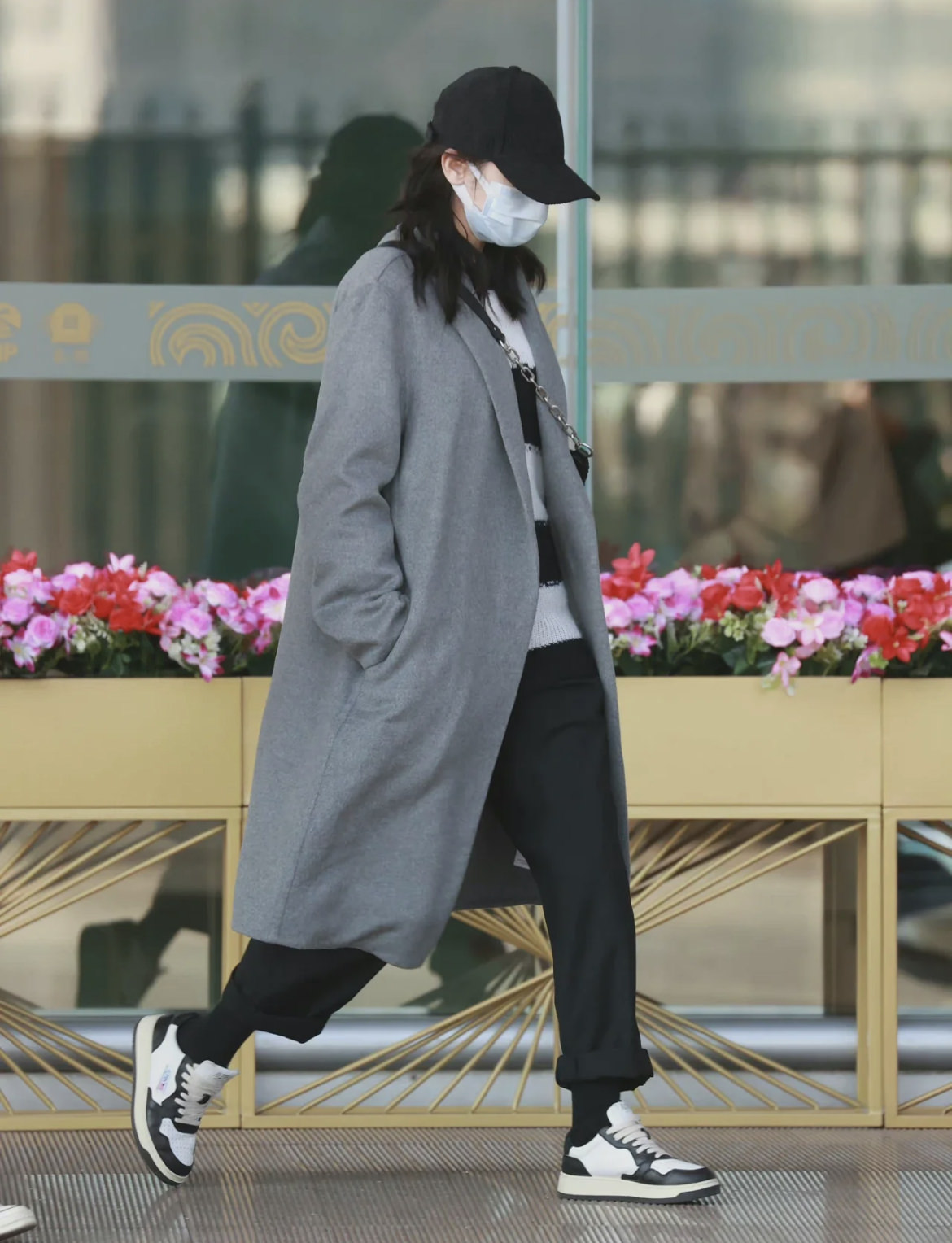 Lisa, Rosé 超多韓妞都有穿!Autry 球鞋閃促優惠折扣碼分享(英國電商 COGGLES 根本鞋控天堂)(持續更新) - 第8張圖 Lisa, Rosé 超多韓妞都有穿!Autry 球鞋閃促優惠折扣碼分享(英國電商 COGGLES 根本鞋控天堂)(持續更新)