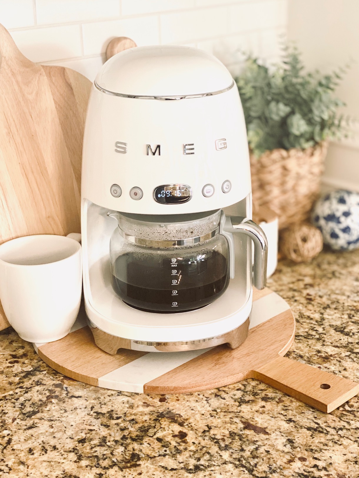 SMEG Beige Retro Style Drip Coffee Maker 1.2 L