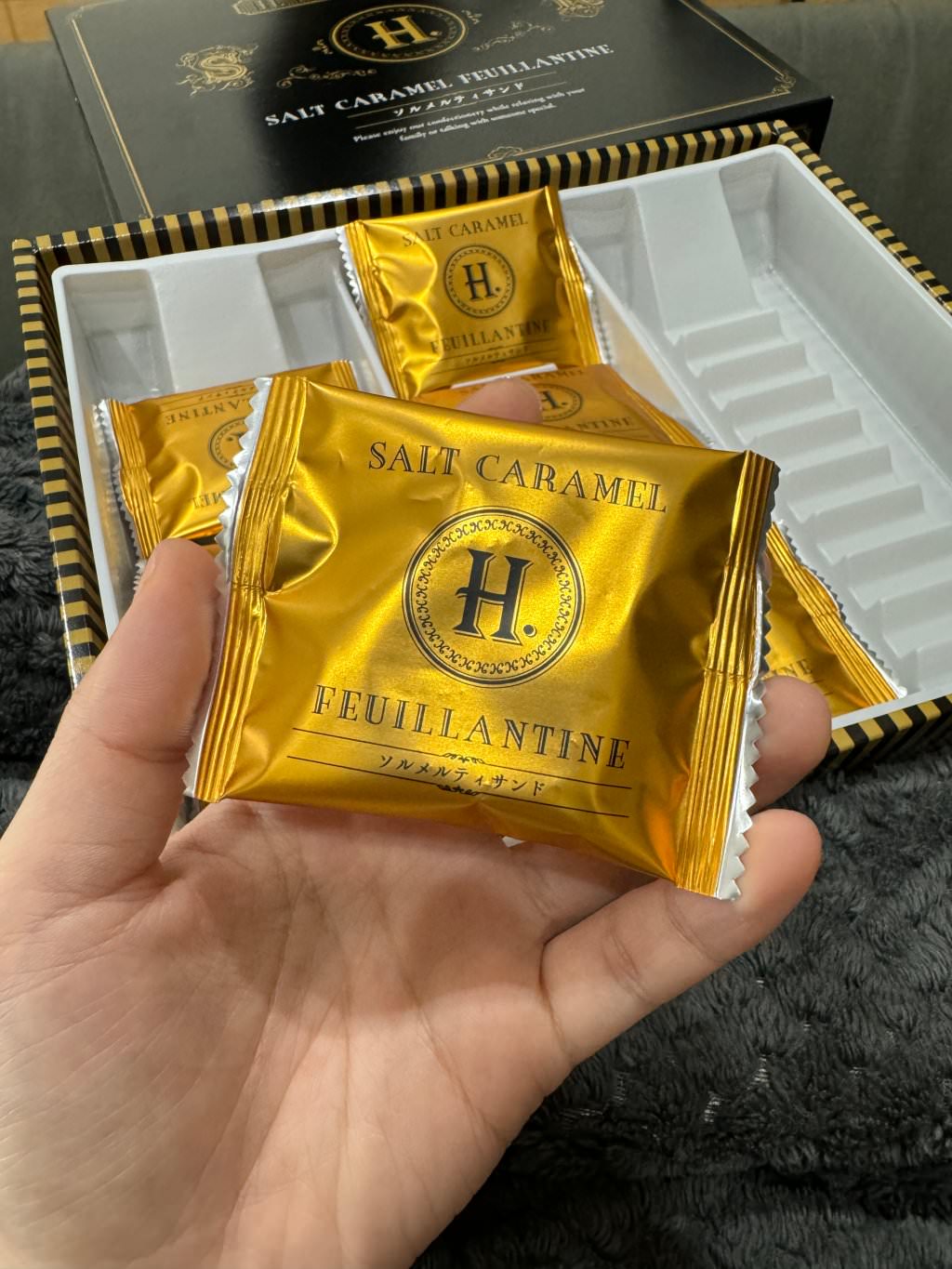 香脆鹽味焦糖巧克力夾心餅乾 H Selection02