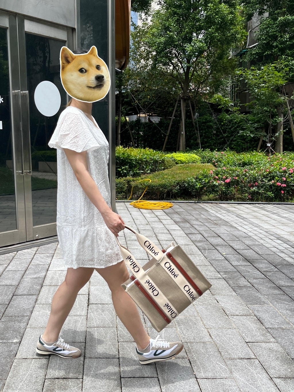 24S低至5折再8折！Chloe Woody 托特包低至47折、BV 包包配件5折起！