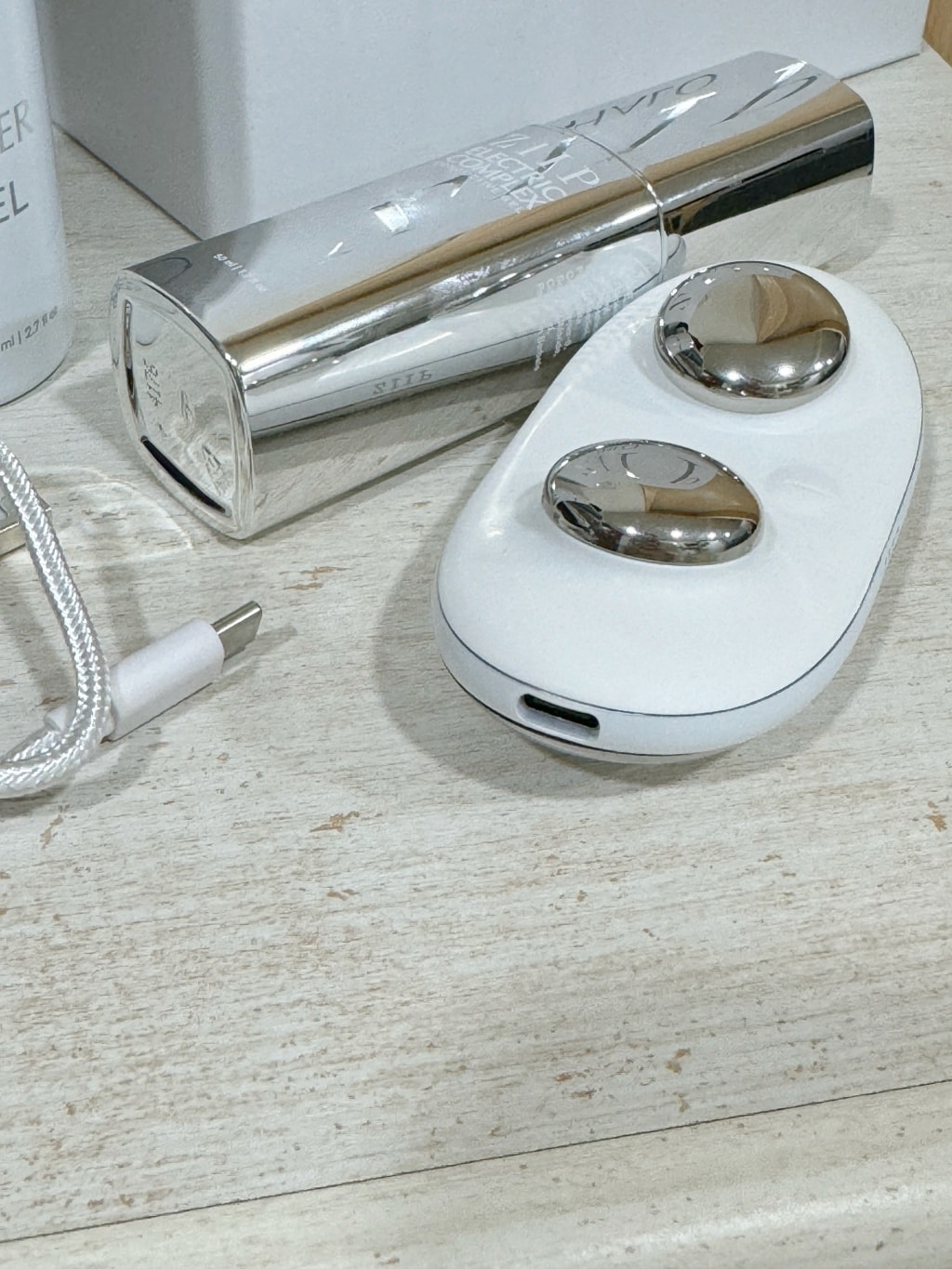 ZIIP HALO 美膚儀實測使用心得～居家美容、出國旅遊必備奈米微電流美膚儀！