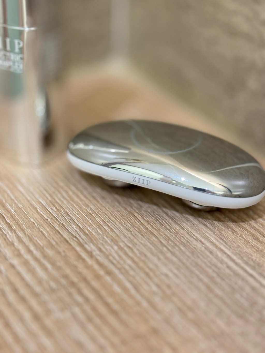 ZIIP HALO 美膚儀實測使用心得～居家美容、出國旅遊必備奈米微電流美膚儀！