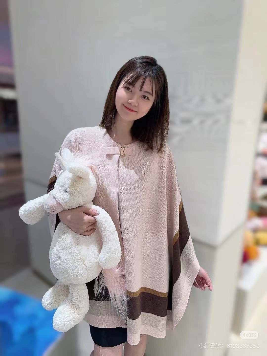 Mytheresa農曆新年折上8折，Burberry 再降價48折、Toteme 圍巾大衣64折…