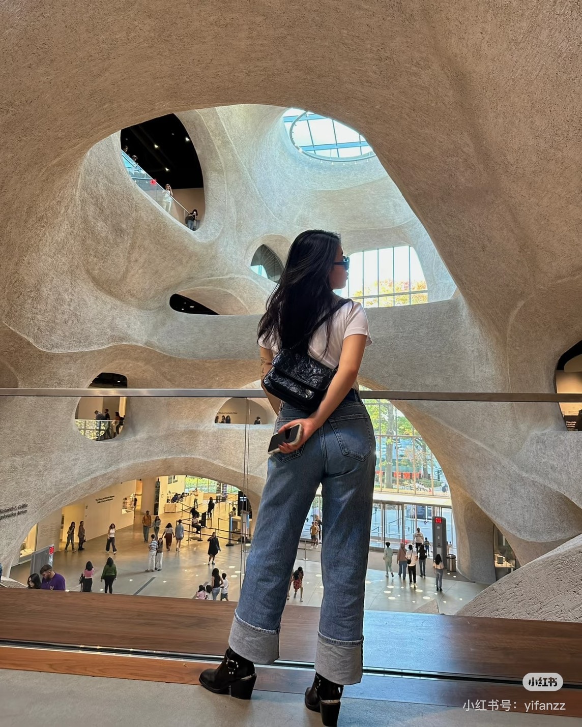 YSL Niki baby 專櫃 82 折 bug價，我多講一句，就有可能調漲或下架！