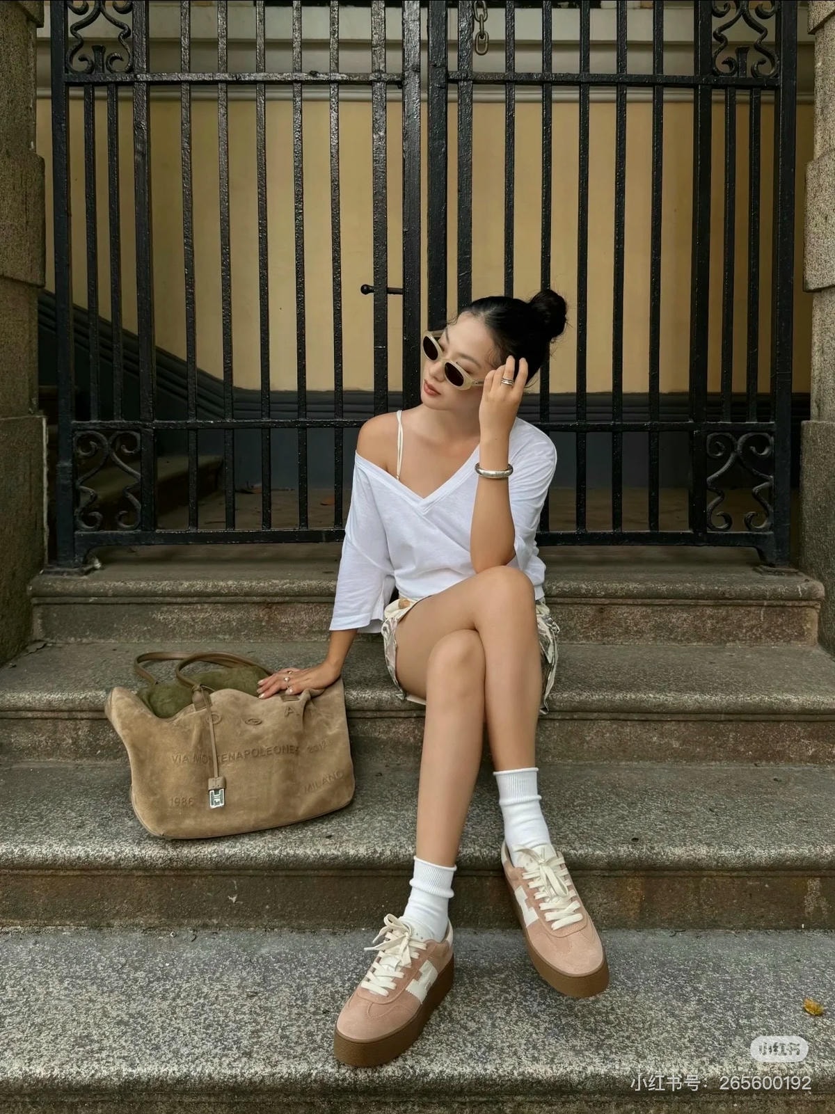 Hogan Cool Sneakers 許路兒同款開箱！Hogan Cool Sneakers v.s. Hogan H-Stripes 厚底鞋實穿超詳細比較！