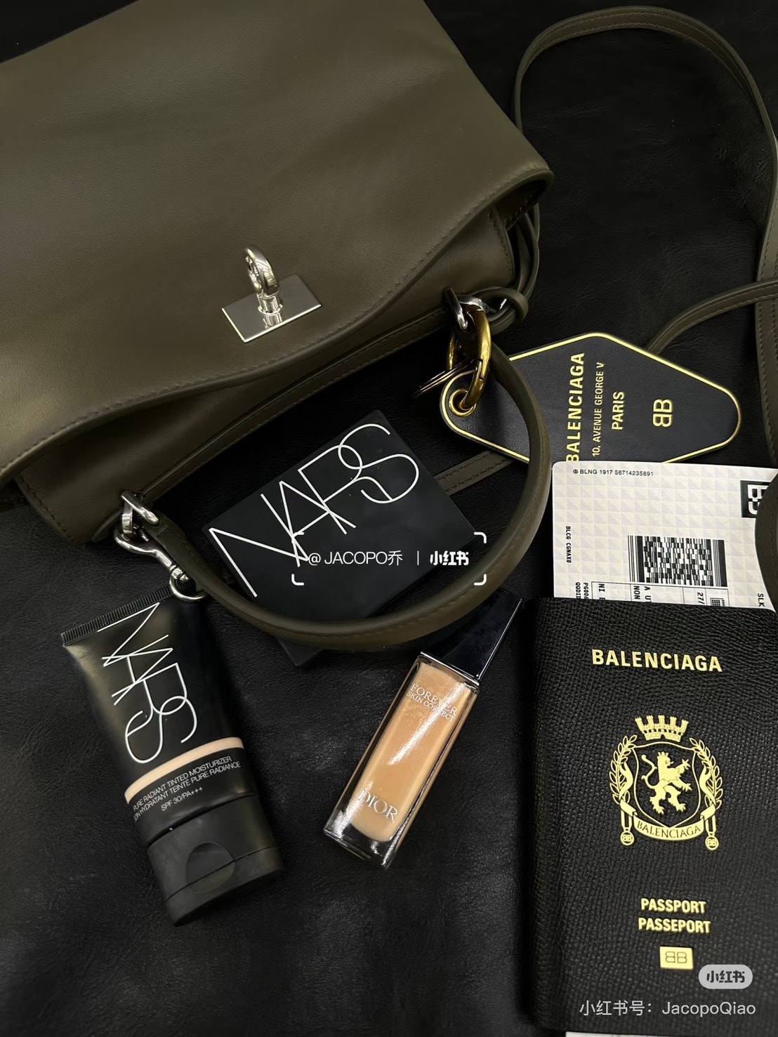 FWRD 雙十一提早開跑！買精品包狂省幾個萬！