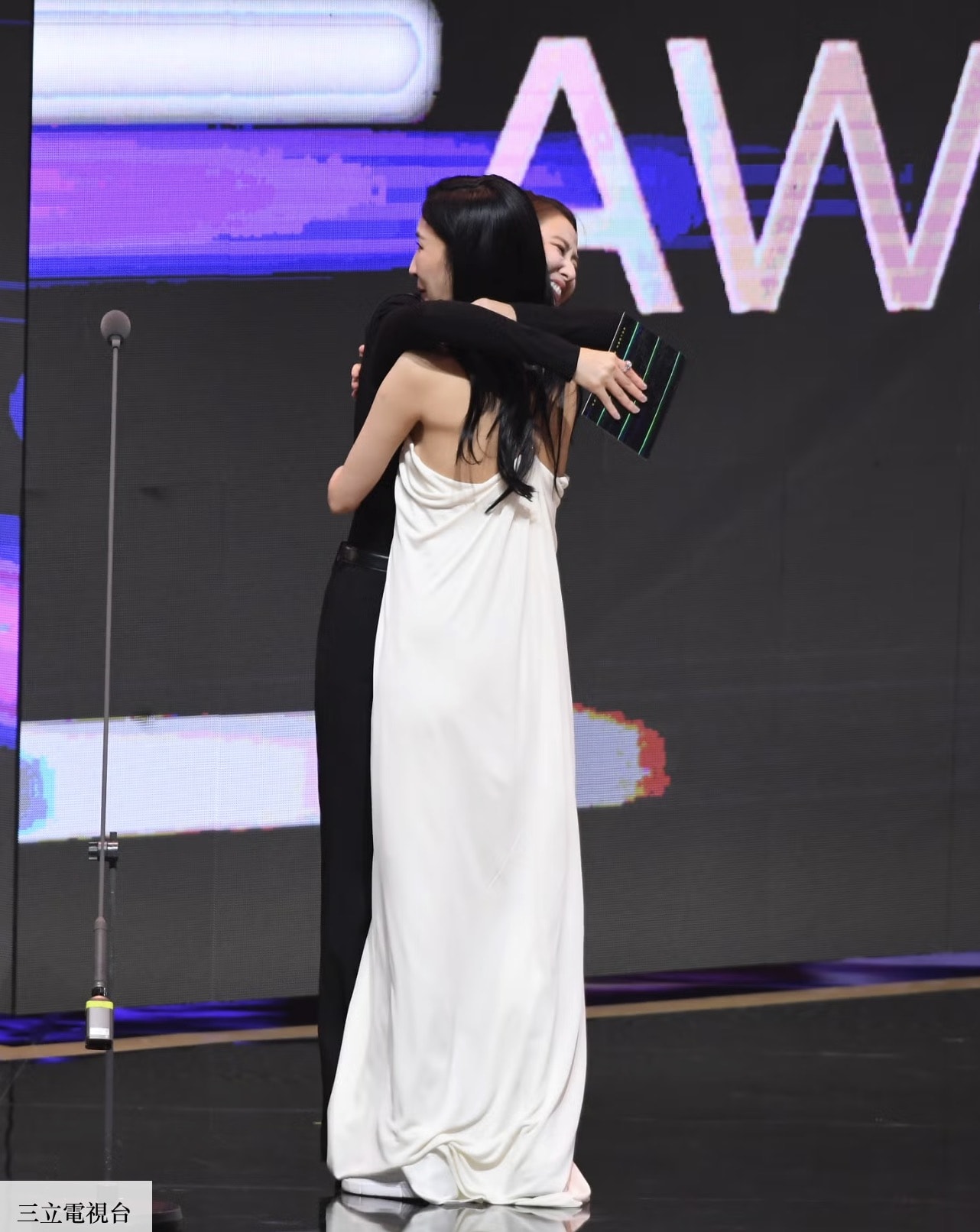 FWRD 雙十一提早開跑！買精品包狂省幾個萬！