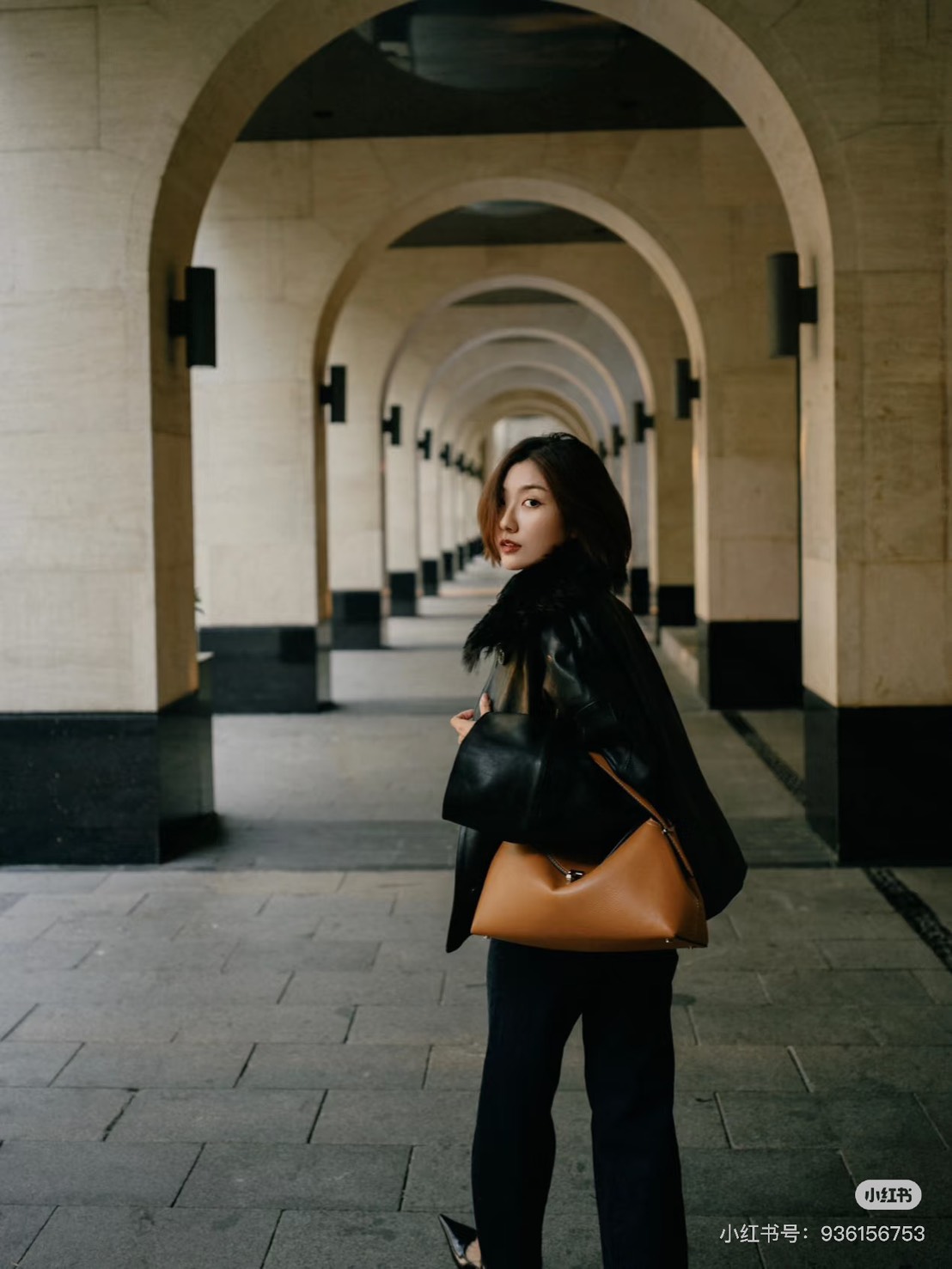 Mytheresa 最後週末加碼超多品牌,必買Lemaire可頌包3萬內入手、68折Toteme T-lock包! - 第37張圖