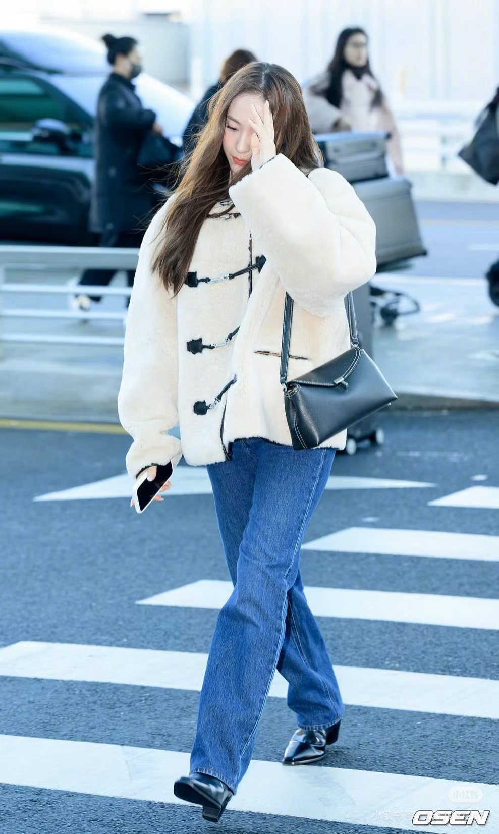 Mytheresa 最後週末加碼超多品牌,必買Lemaire可頌包3萬內入手、68折Toteme T-lock包! - 第42張圖