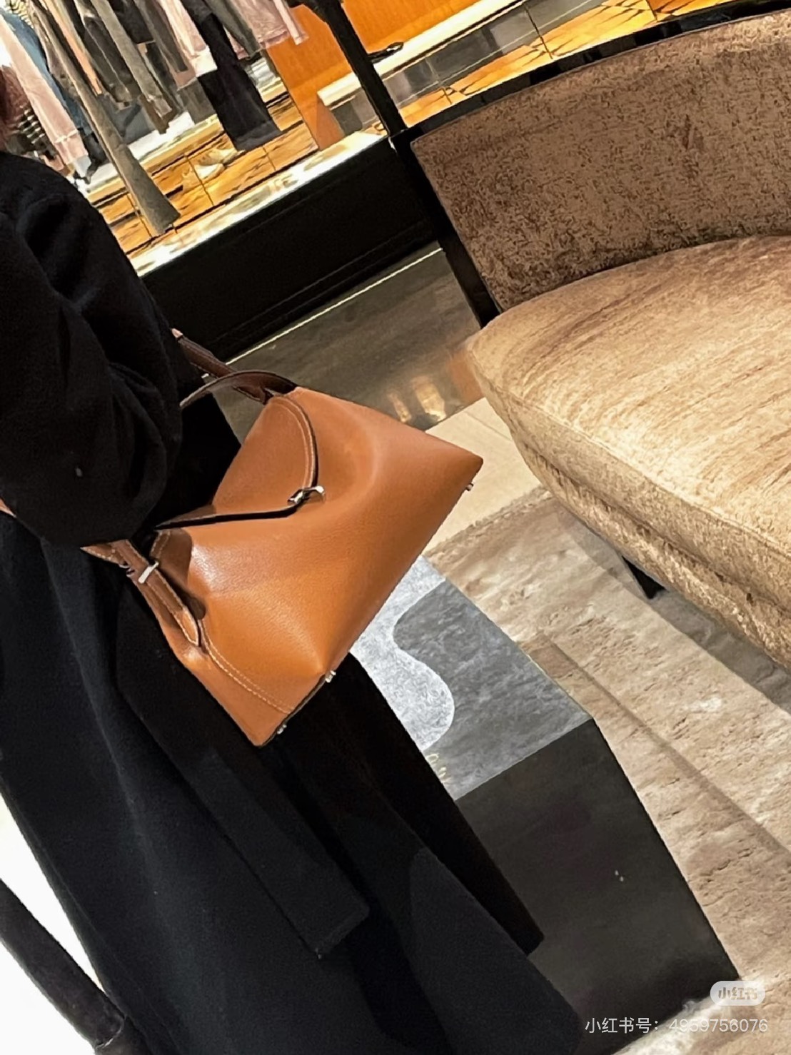 Mytheresa 最後週末加碼超多品牌,必買Lemaire可頌包3萬內入手、68折Toteme T-lock包! - 第33張圖