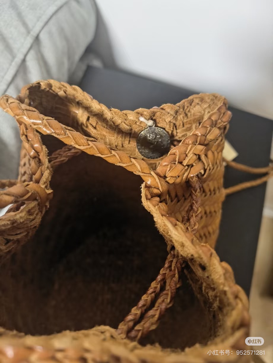 FWRD&REVOLVE 黑五、網一折扣低至1折起! - 第21張圖 FWRD&REVOLVE 黑五、網一折扣低至1折起!