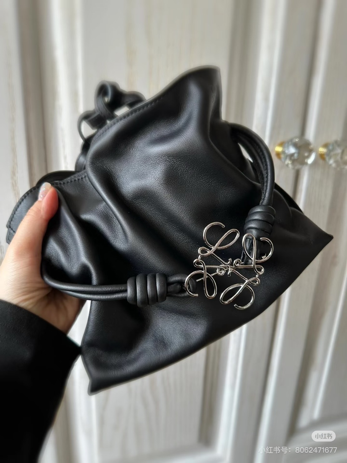 Net-A-Porter 超級難得免運活動！必買 Loewe 配件！