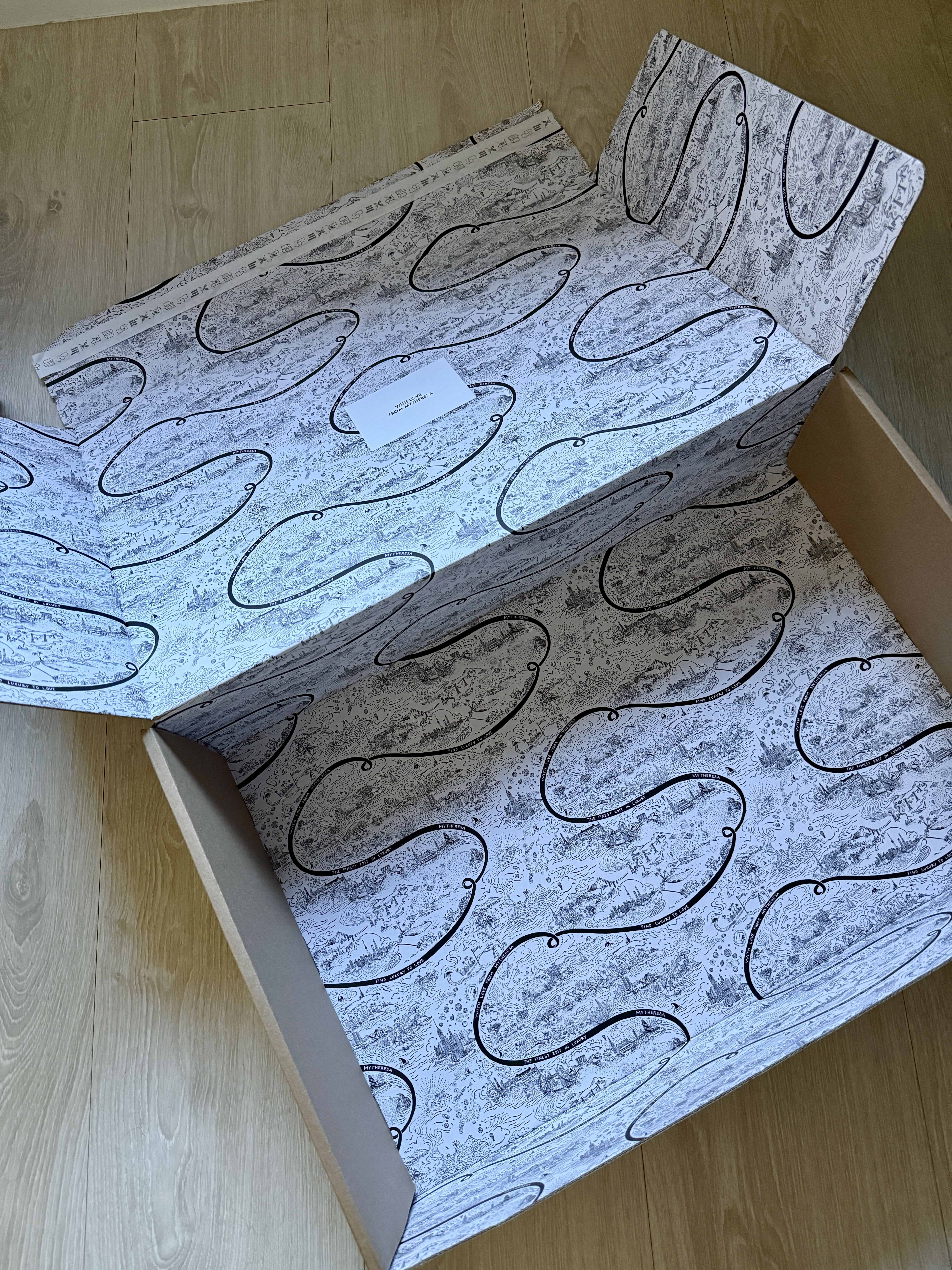 Mytheresa 雙十一閃促:折扣區額外8折 - 第2張圖