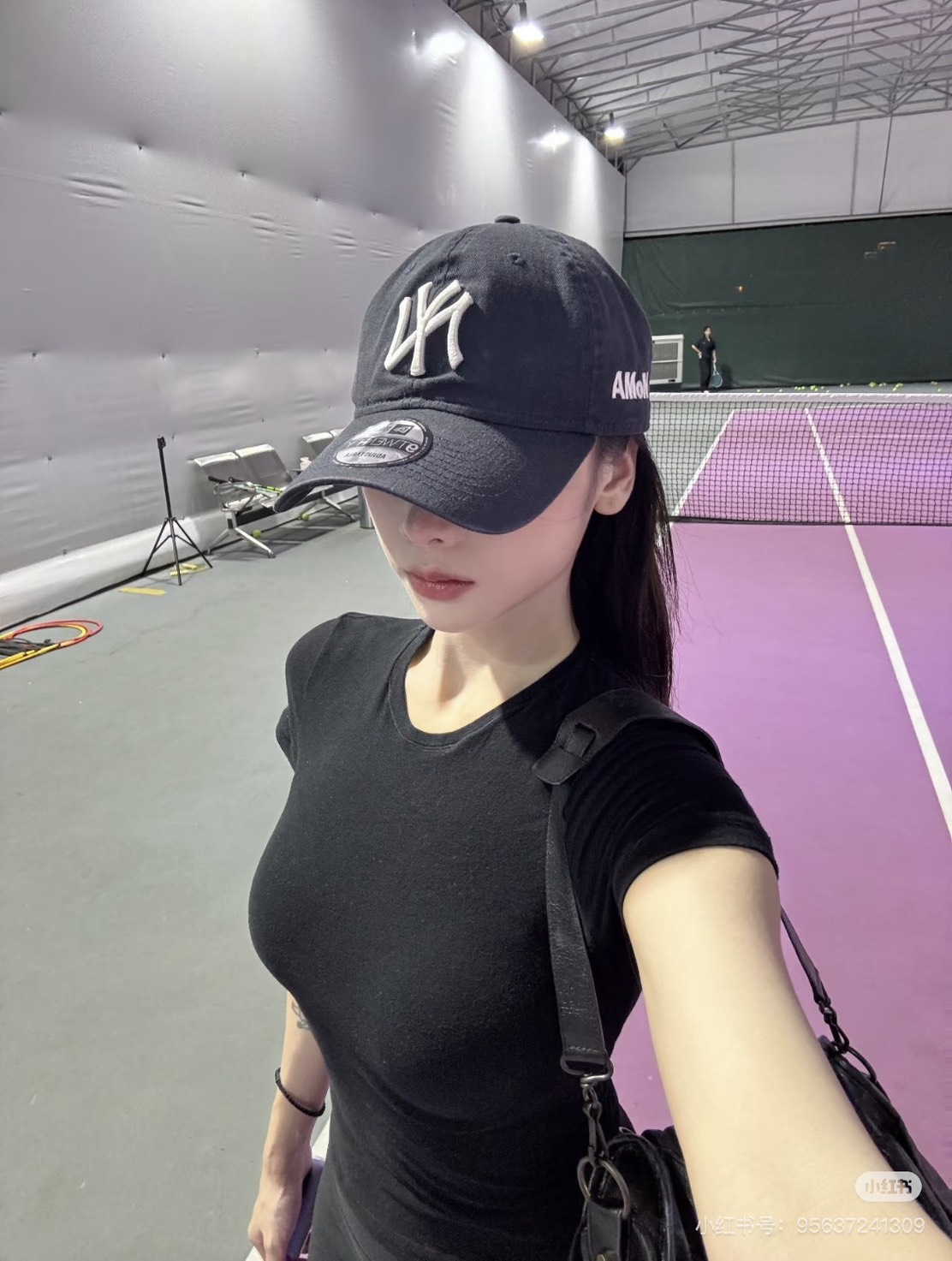 Net-A-Porter 超級難得免運活動！必買 Loewe 配件！